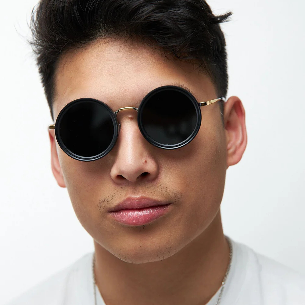 alluma. | Lunette à Teinte Ajustable.
