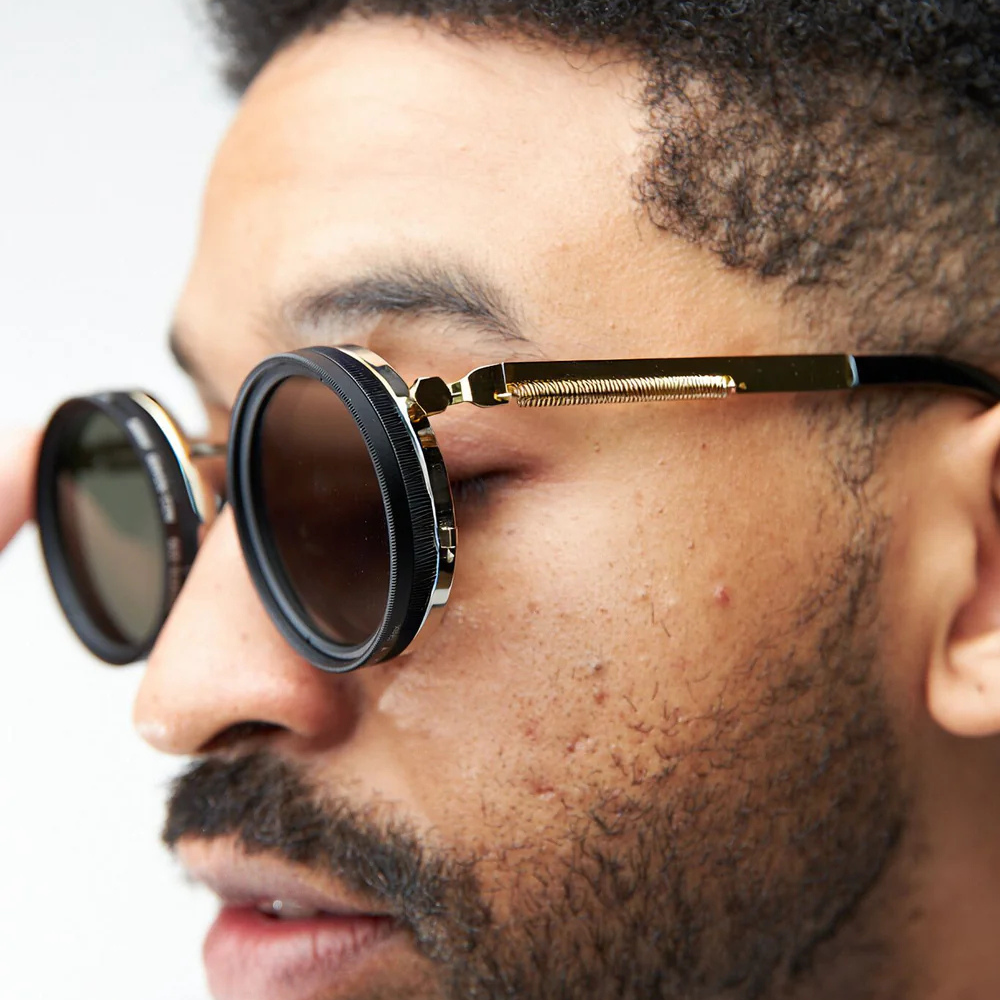alluma. | Lunette à Teinte Ajustable.